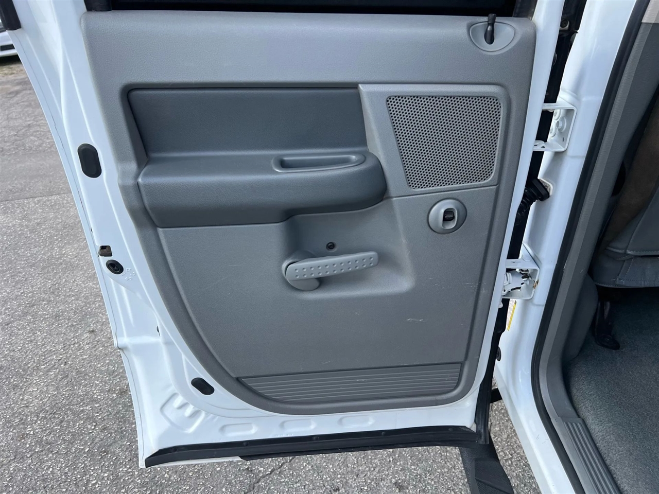 Dodge Ram 2500 Laramie Quad Cab 4WD 2006