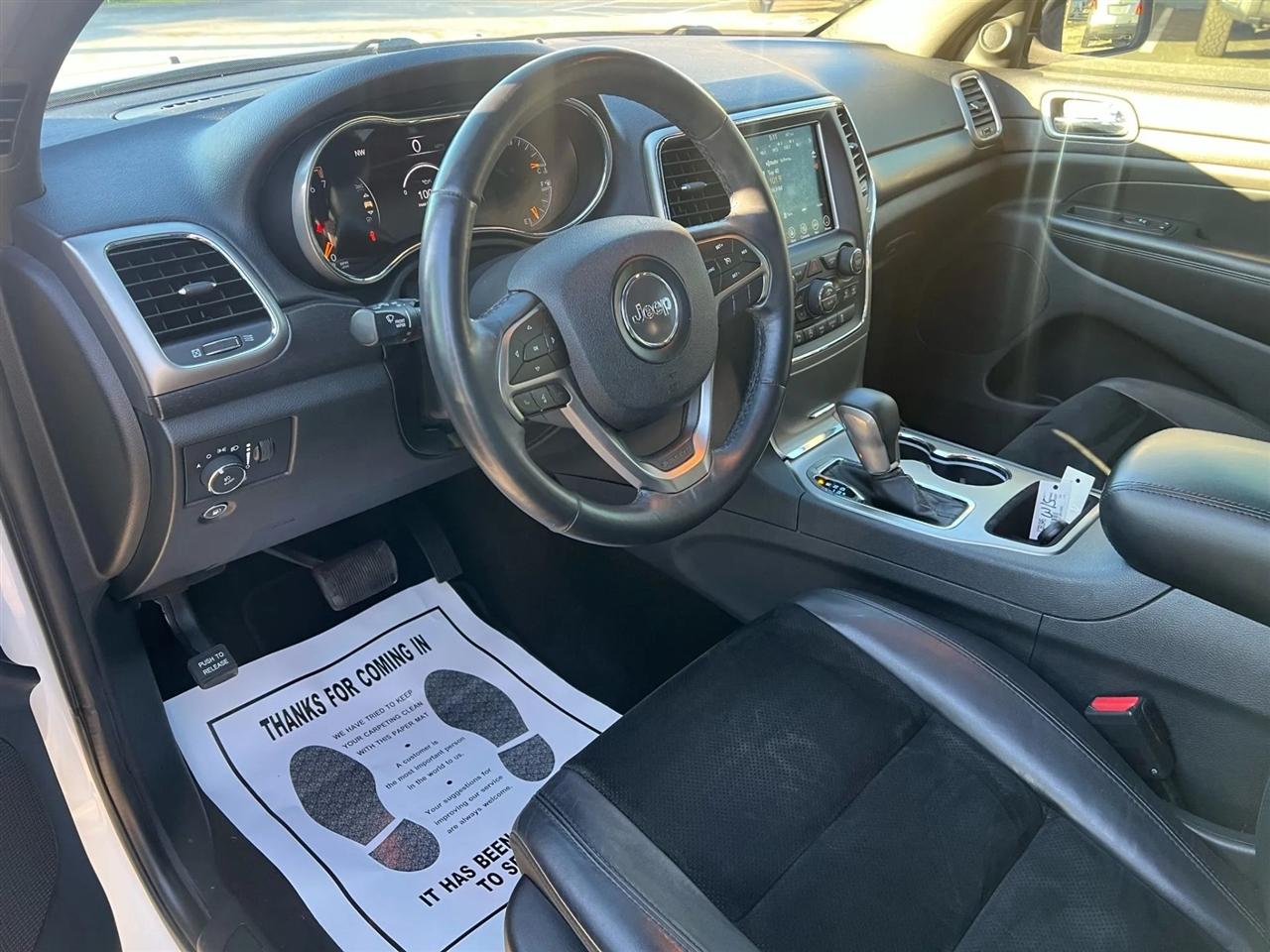 Jeep Grand Cherokee Laredo 2WD 2018