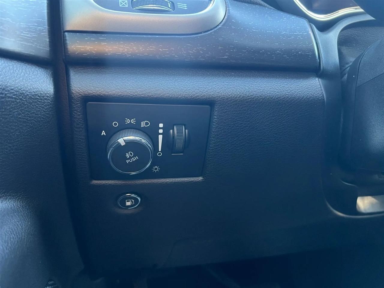 Jeep Grand Cherokee Laredo 2WD 2018