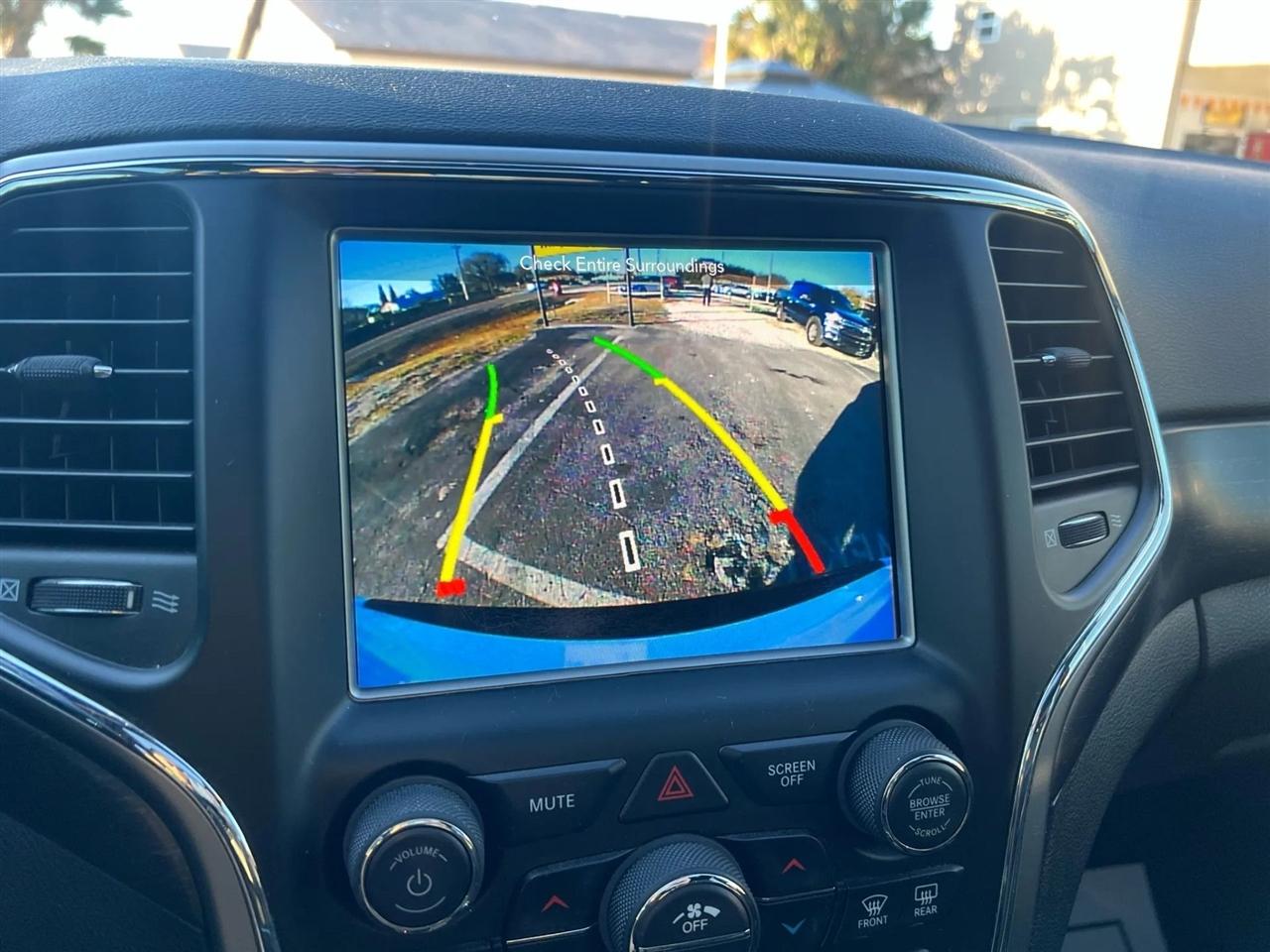 Jeep Grand Cherokee Laredo 2WD 2018