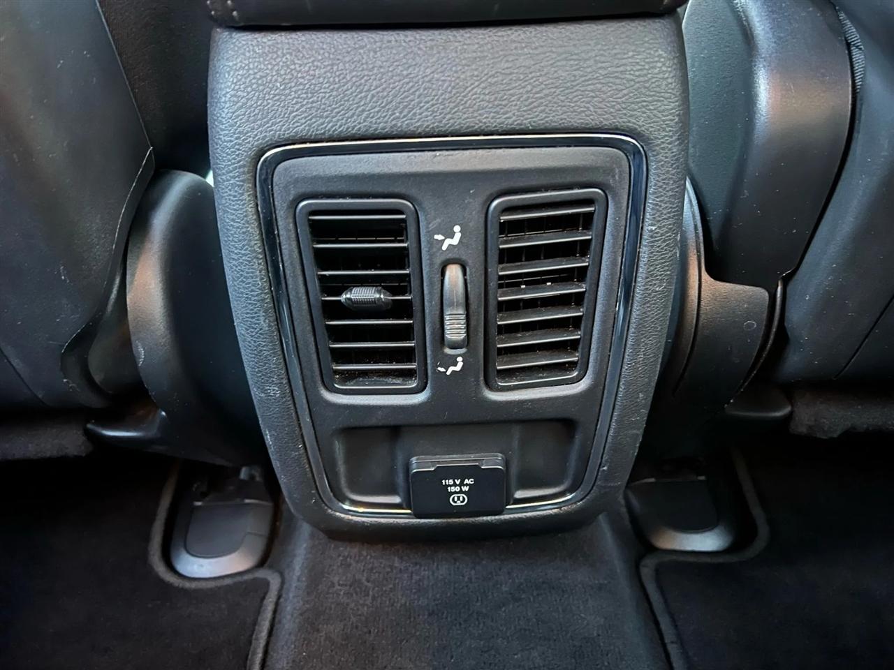 Jeep Grand Cherokee Laredo 2WD 2018