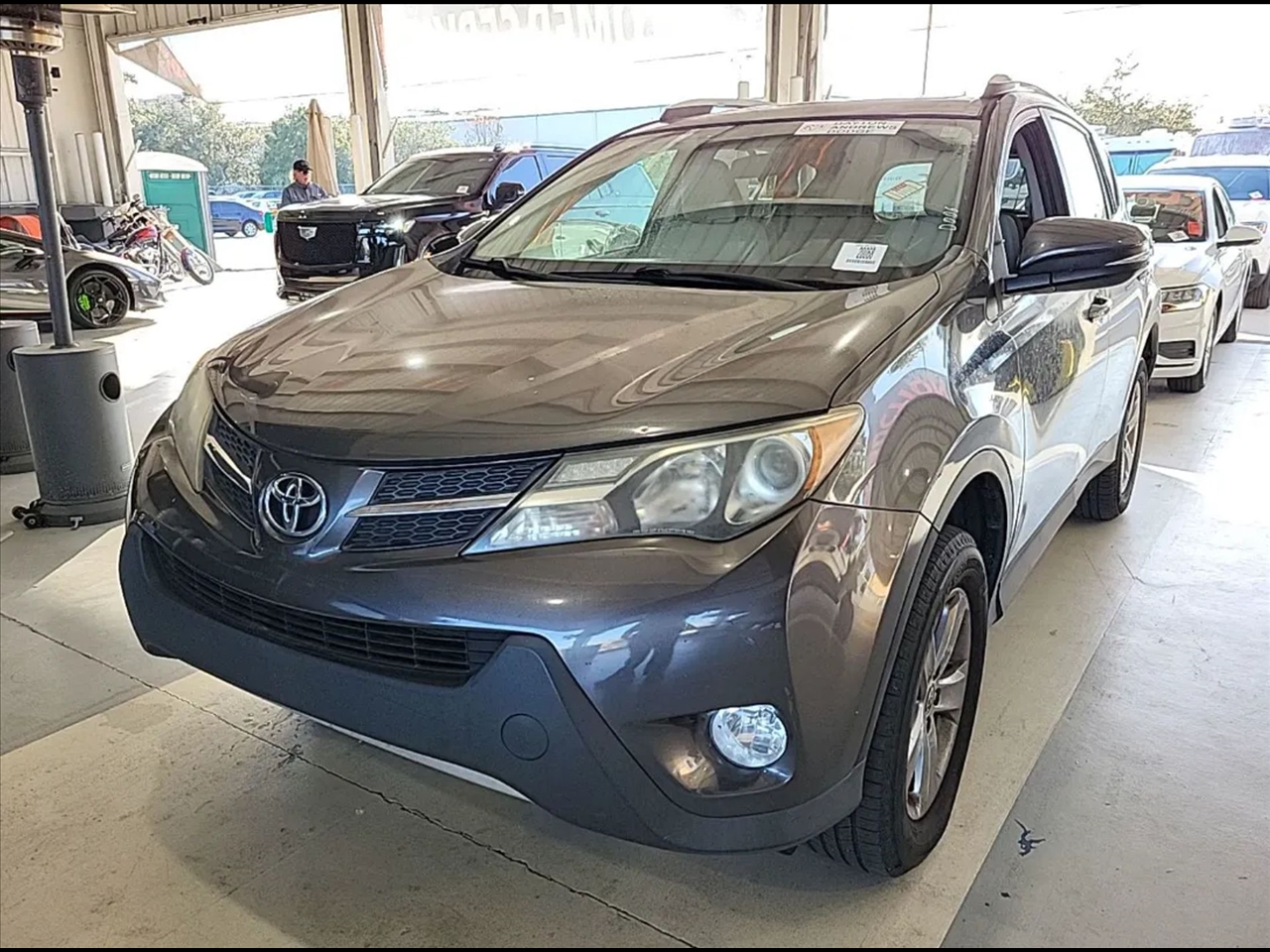 Toyota RAV4 XLE FWD 2015