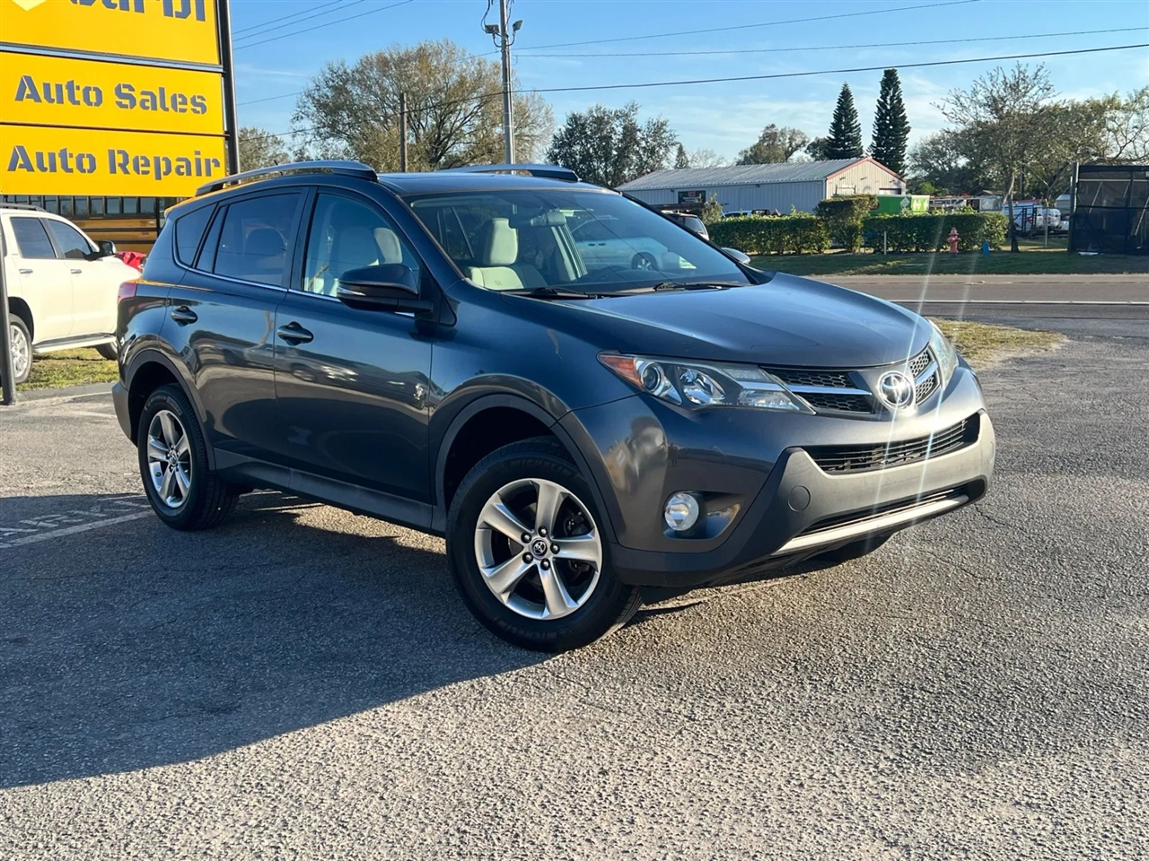 2015 Toyota RAV4 XLE FWD