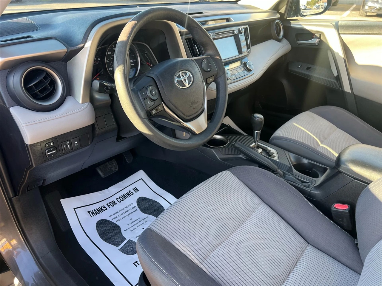 Toyota RAV4 XLE FWD 2015