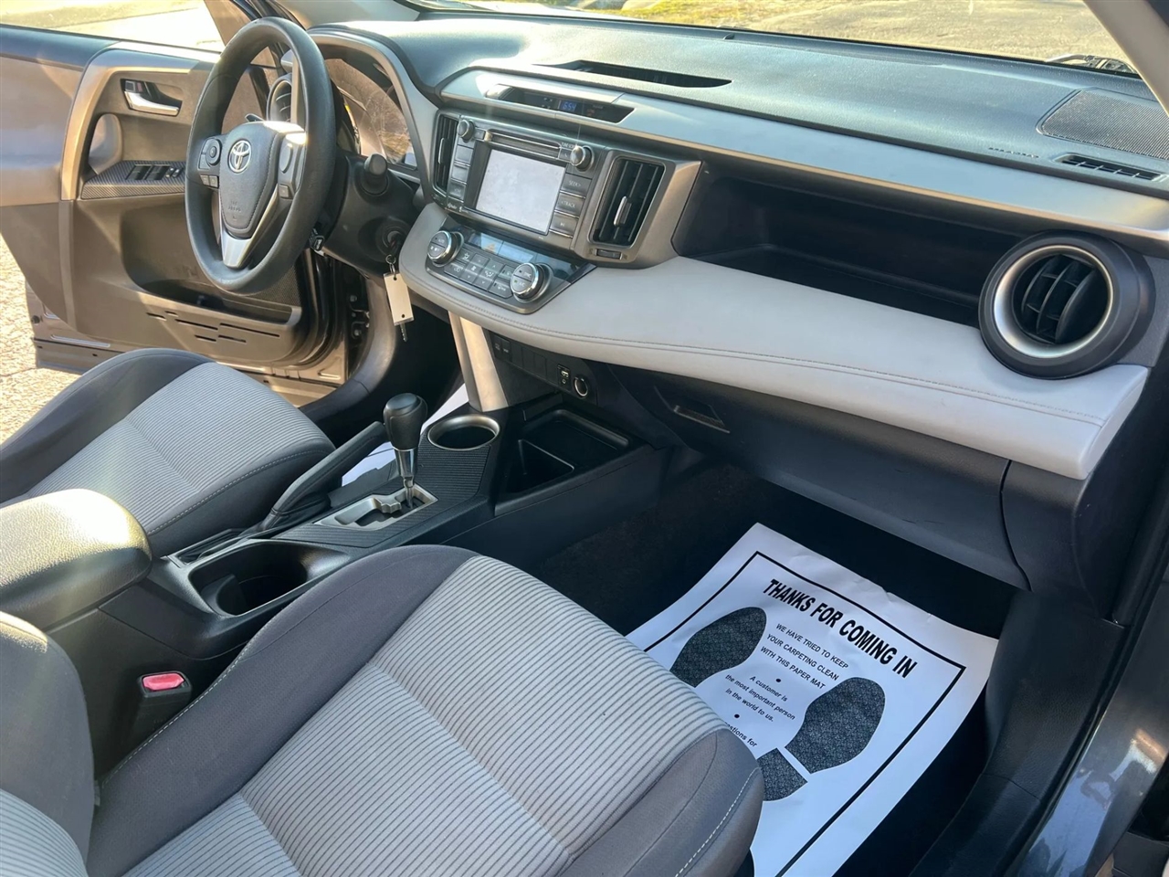 Toyota RAV4 XLE FWD 2015