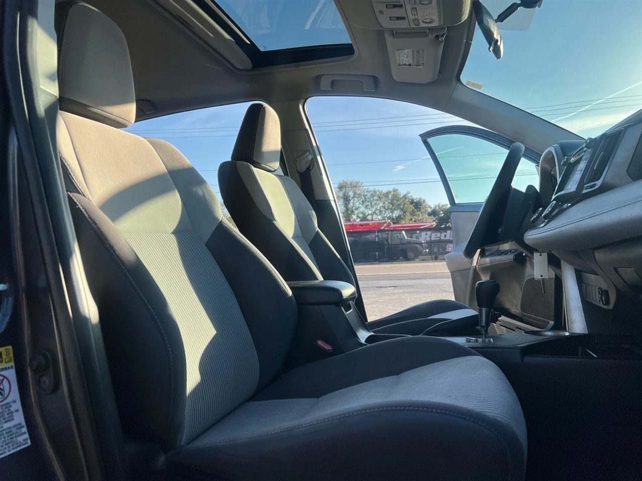 Toyota RAV4 XLE FWD 2015