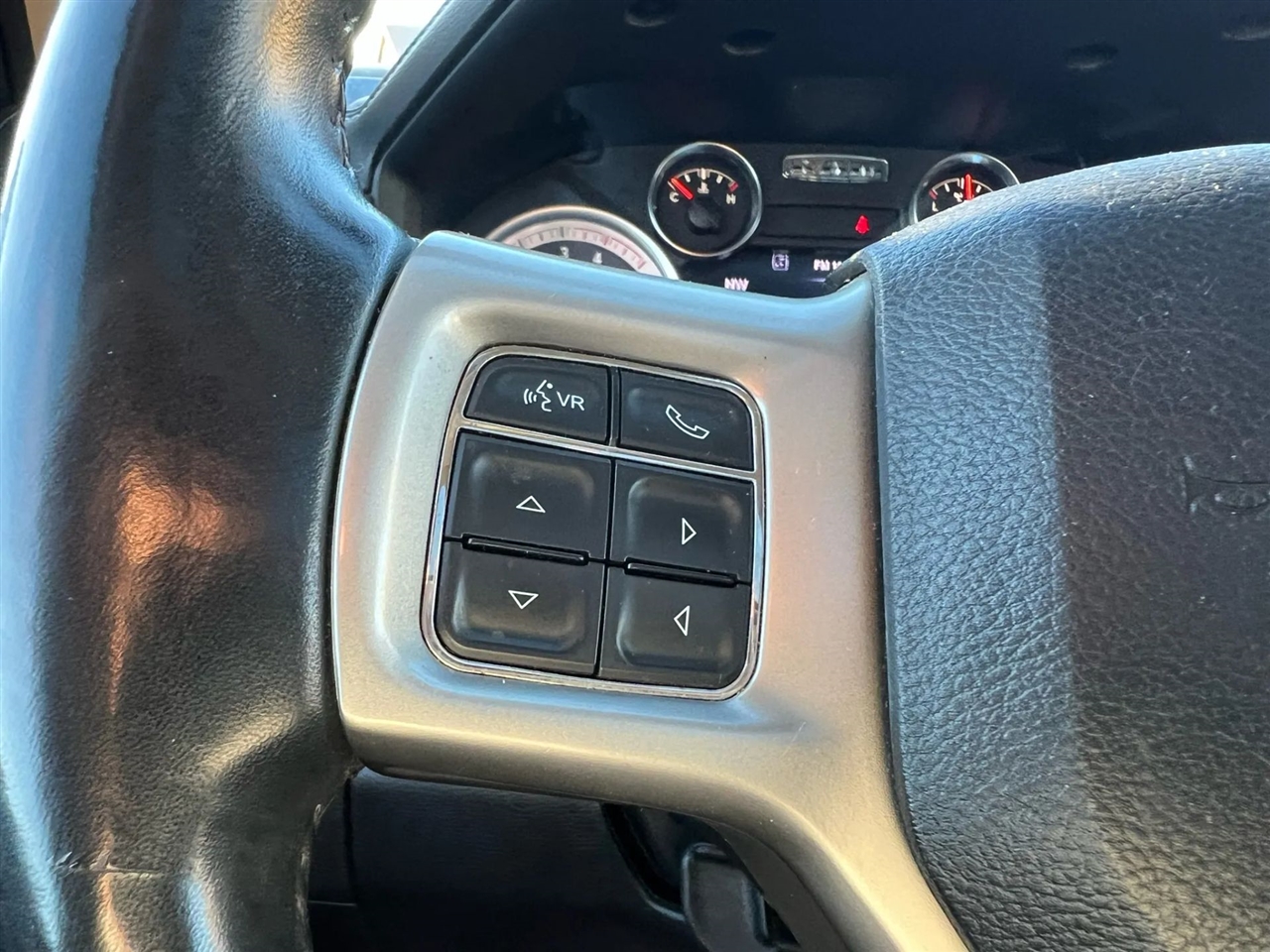 RAM 2500 Laramie Crew Cab SWB 4WD 2013