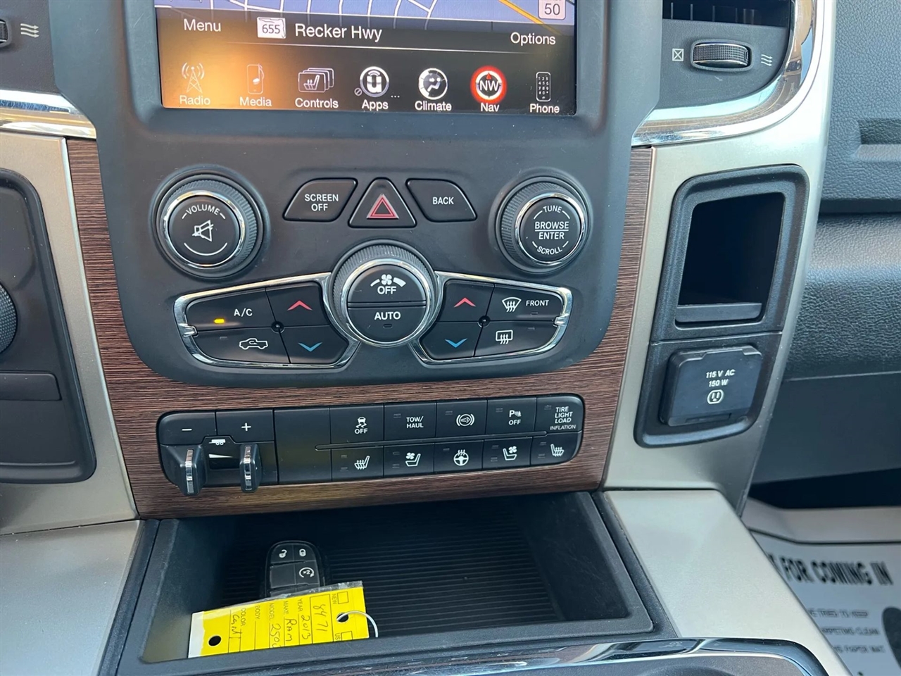 RAM 2500 Laramie Crew Cab SWB 4WD 2013