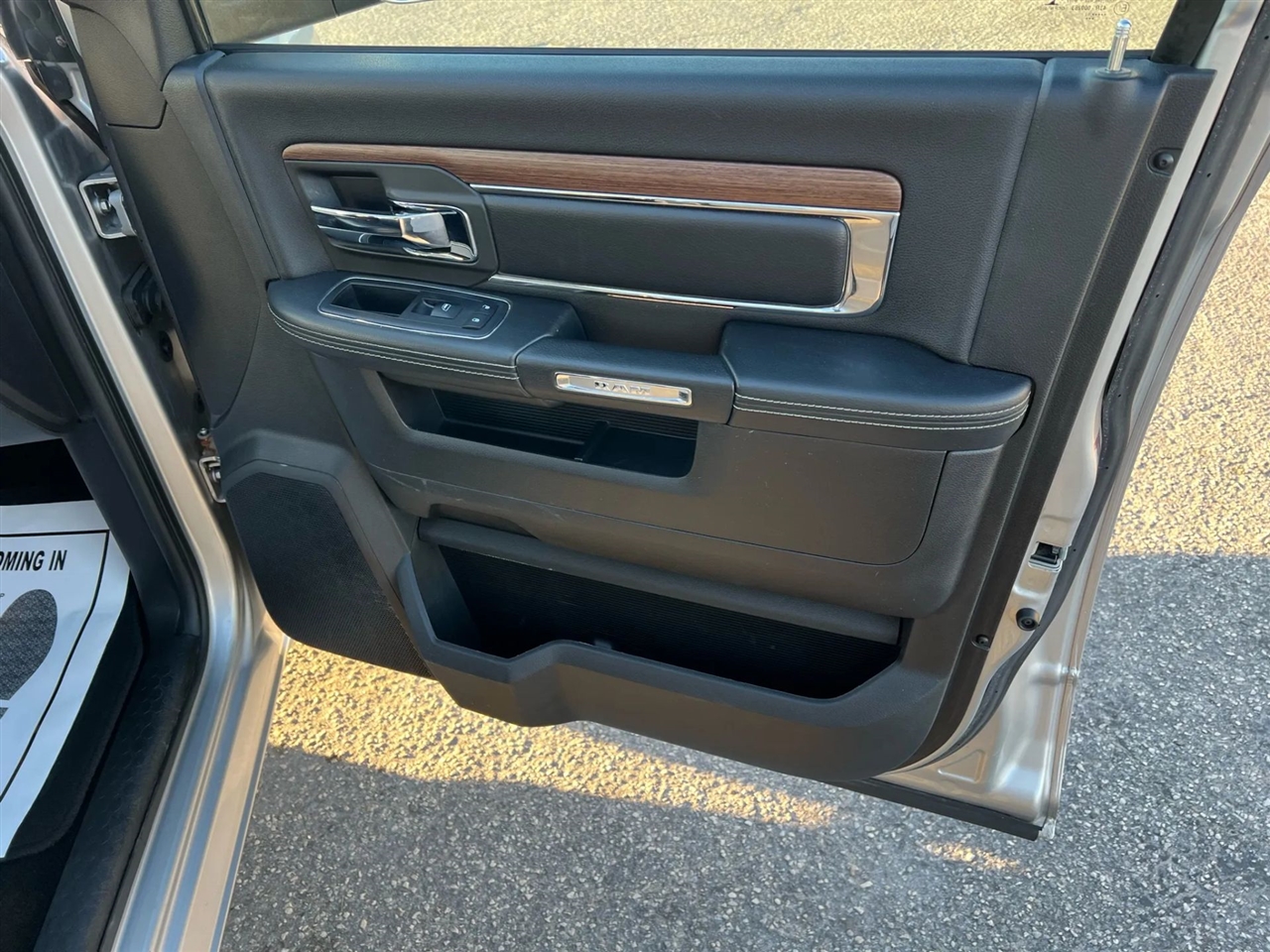 RAM 2500 Laramie Crew Cab SWB 4WD 2013