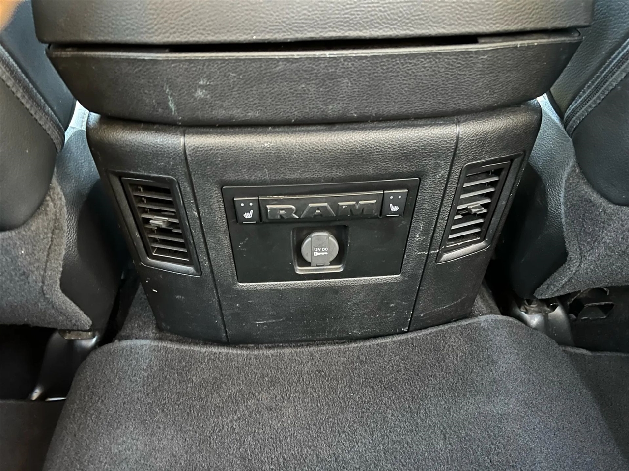 RAM 2500 Laramie Crew Cab SWB 4WD 2013