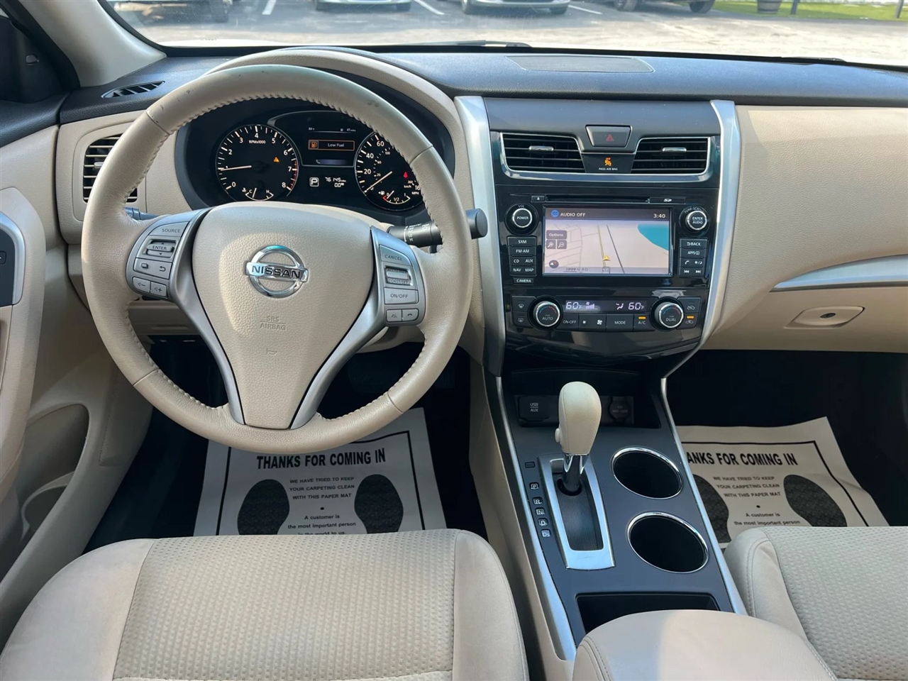 Nissan Altima 2.5 SV 2015