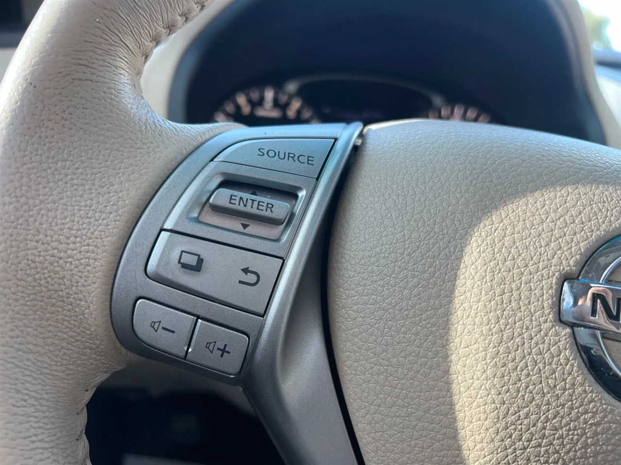 Nissan Altima 2.5 SV 2015