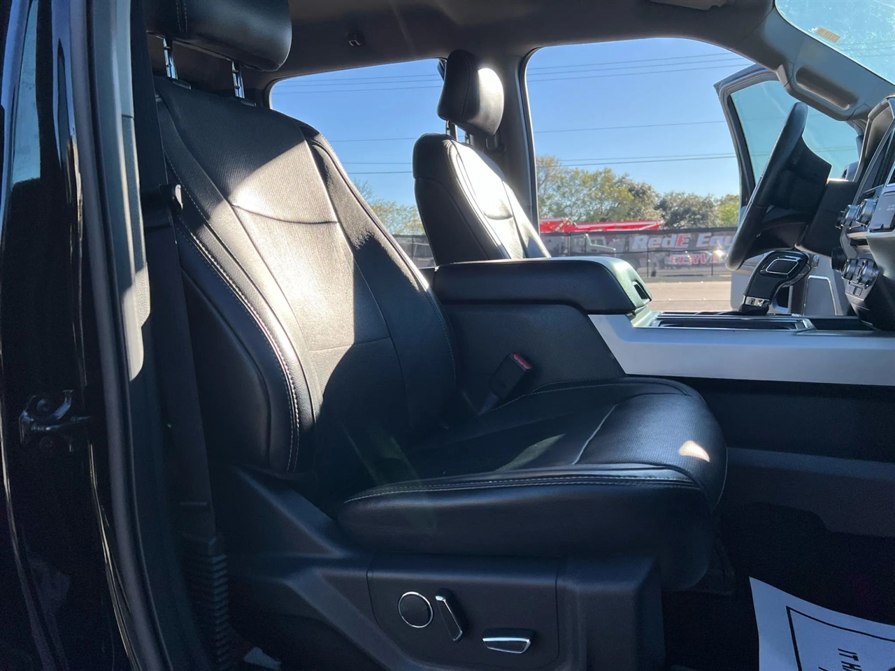 Ford F-150 Lariat SuperCrew 5.5-ft. Bed 4WD 2017