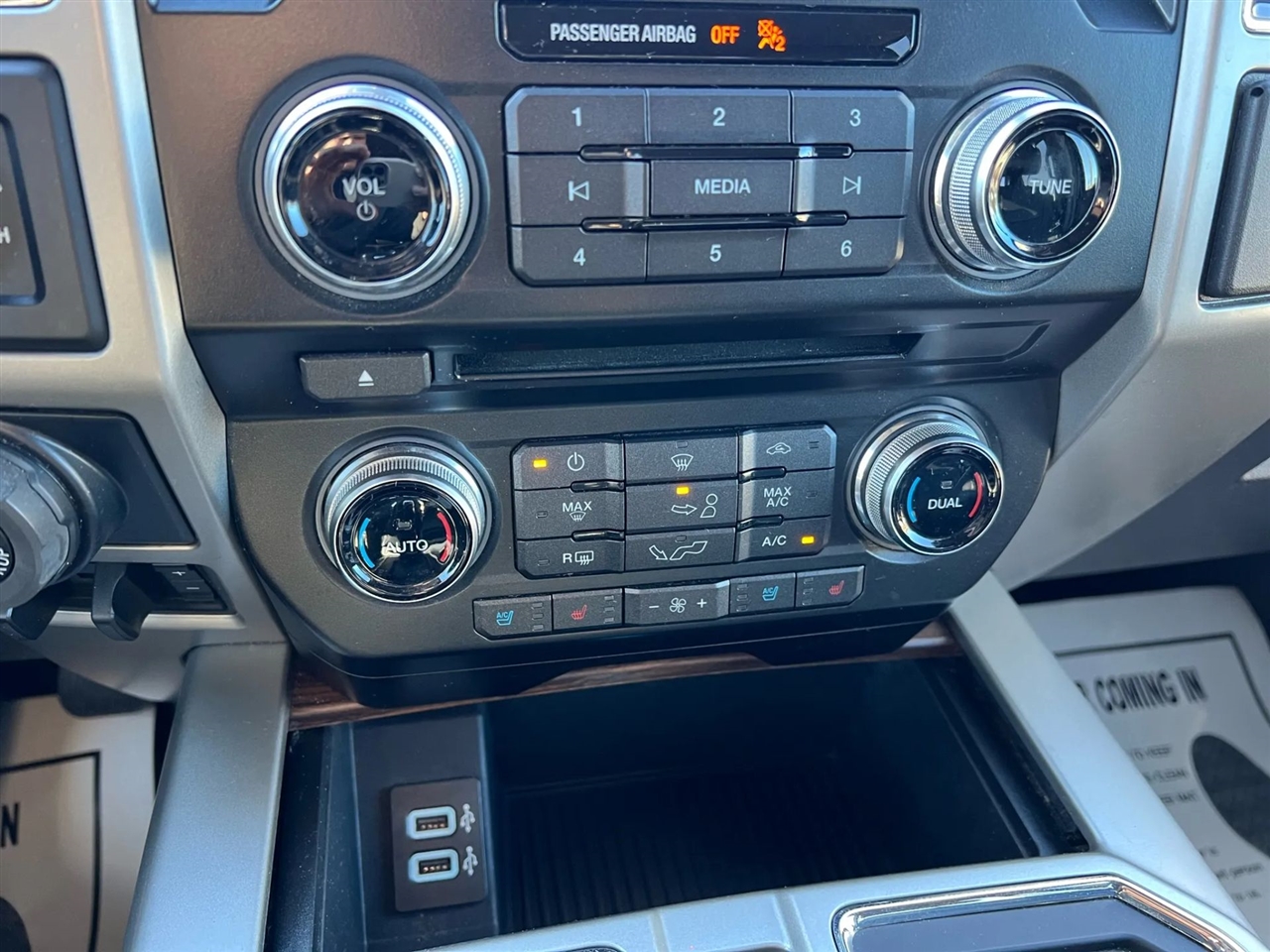 Ford F-150 Lariat SuperCrew 5.5-ft. Bed 4WD 2017