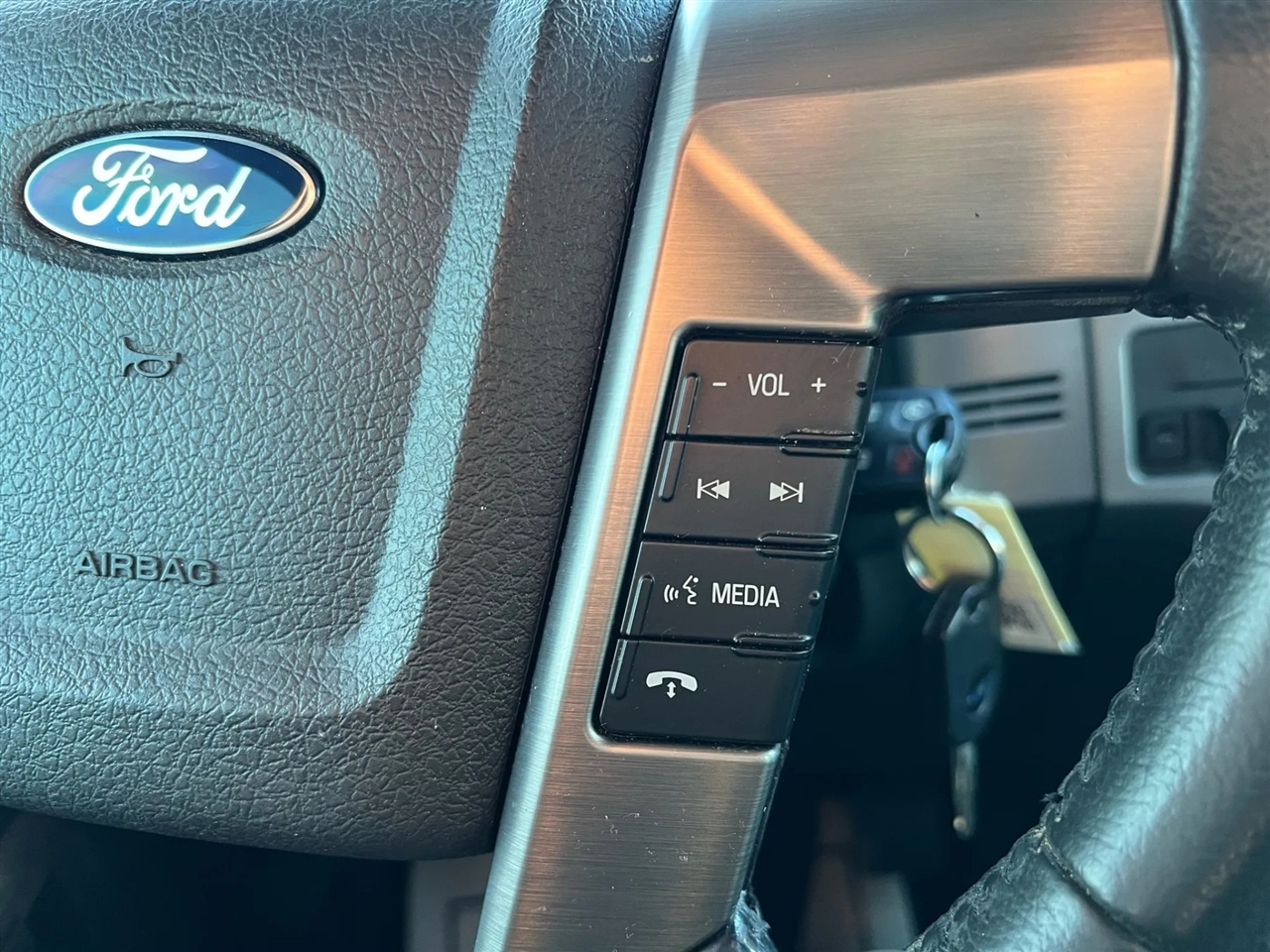 Ford F-150 Limited 4WD SuperCrew 5.5' Box 2014