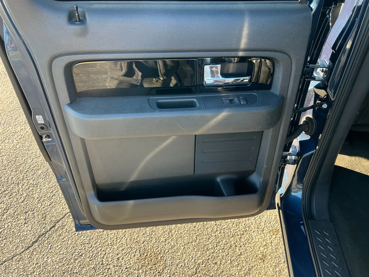 Ford F-150 Limited 4WD SuperCrew 5.5' Box 2014