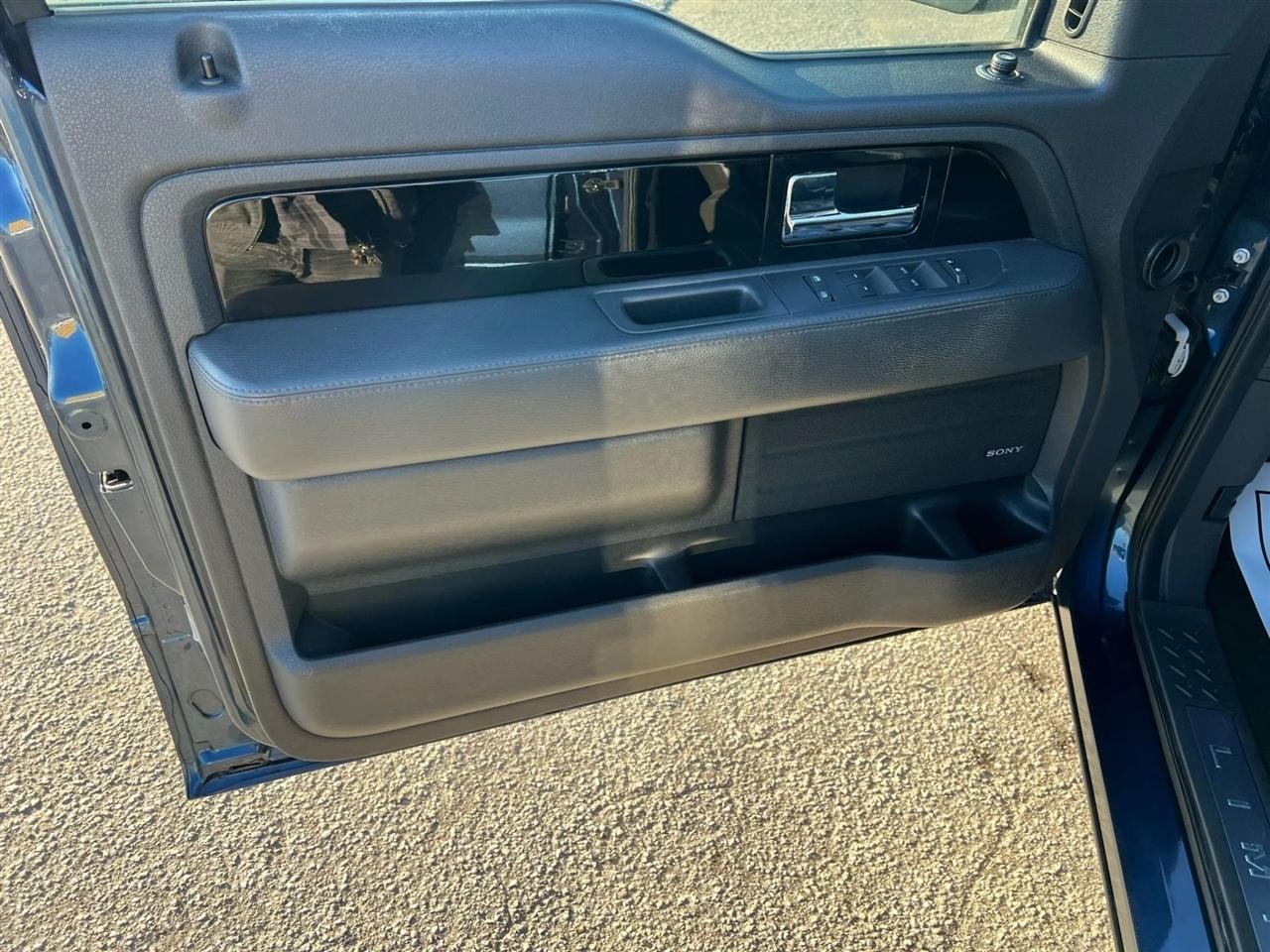 Ford F-150 Limited 4WD SuperCrew 5.5' Box 2014
