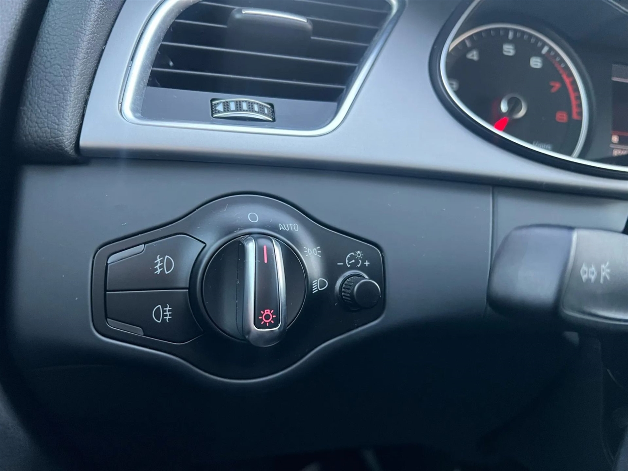 Audi A4 2.0 T Sedan FrontTrak Multitronic 2015