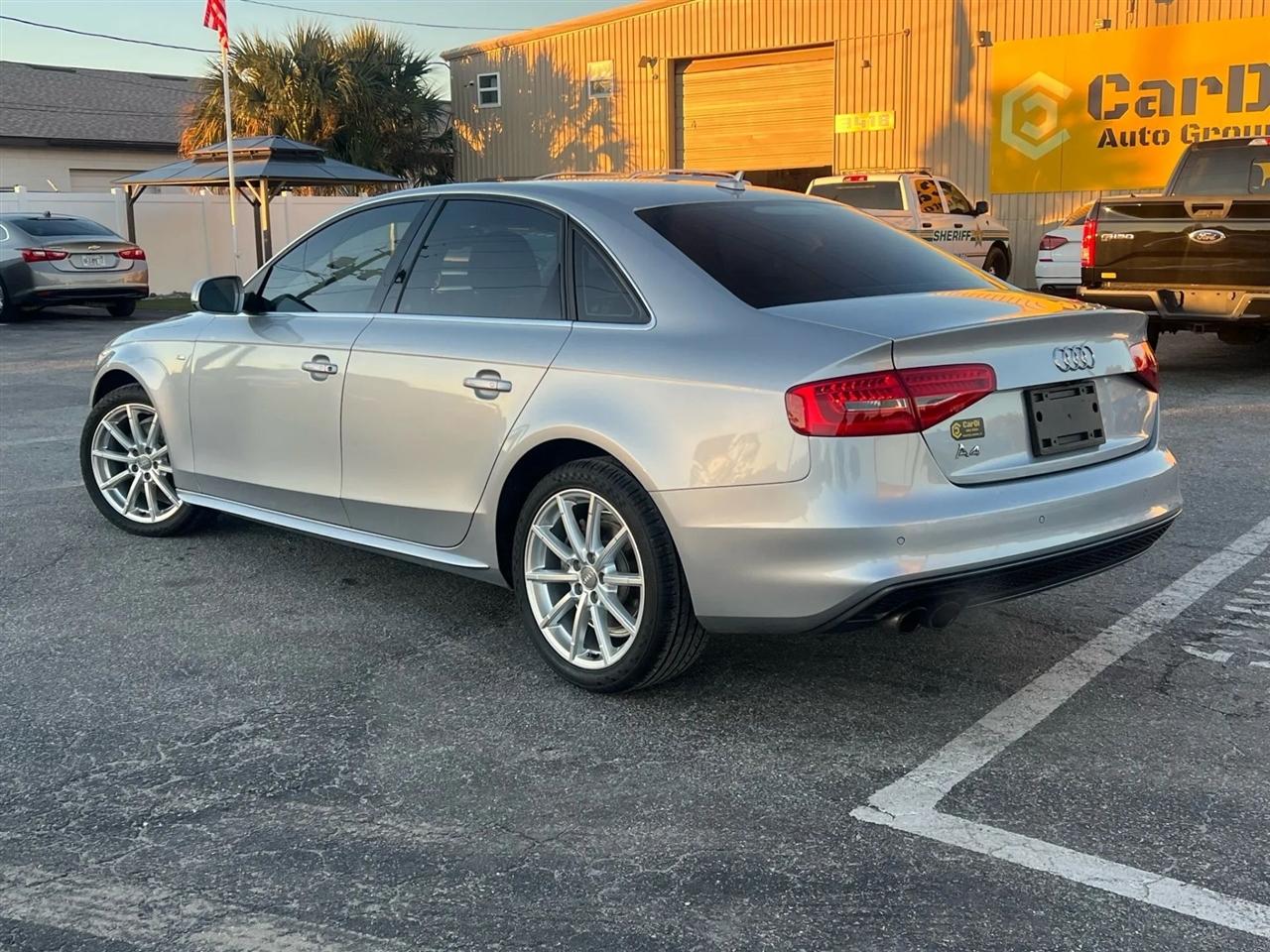 Audi A4 2.0 T Sedan FrontTrak Multitronic 2015