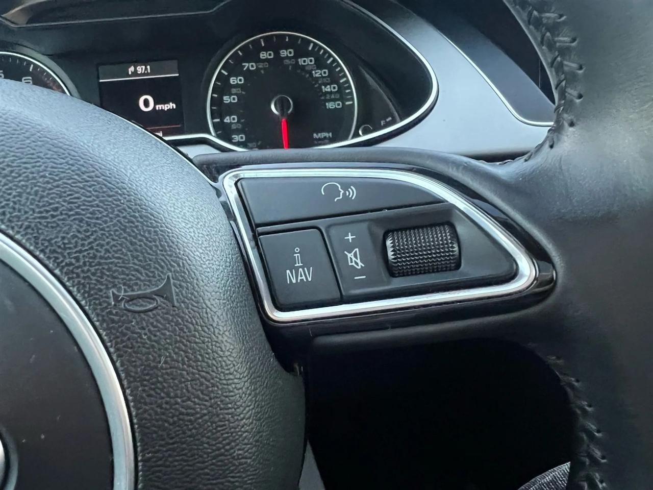 Audi A4 2.0 T Sedan FrontTrak Multitronic 2015