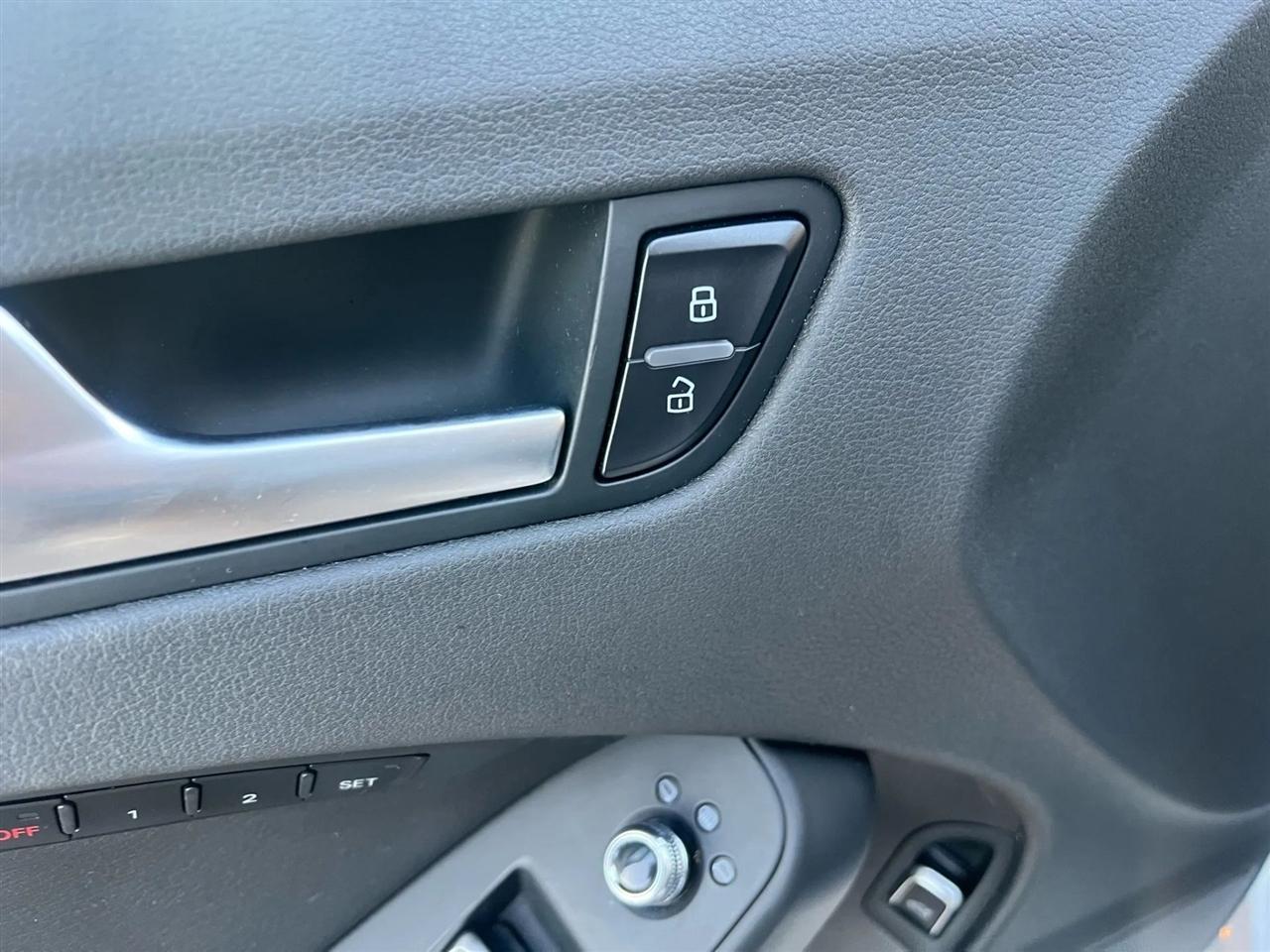 Audi A4 2.0 T Sedan FrontTrak Multitronic 2015