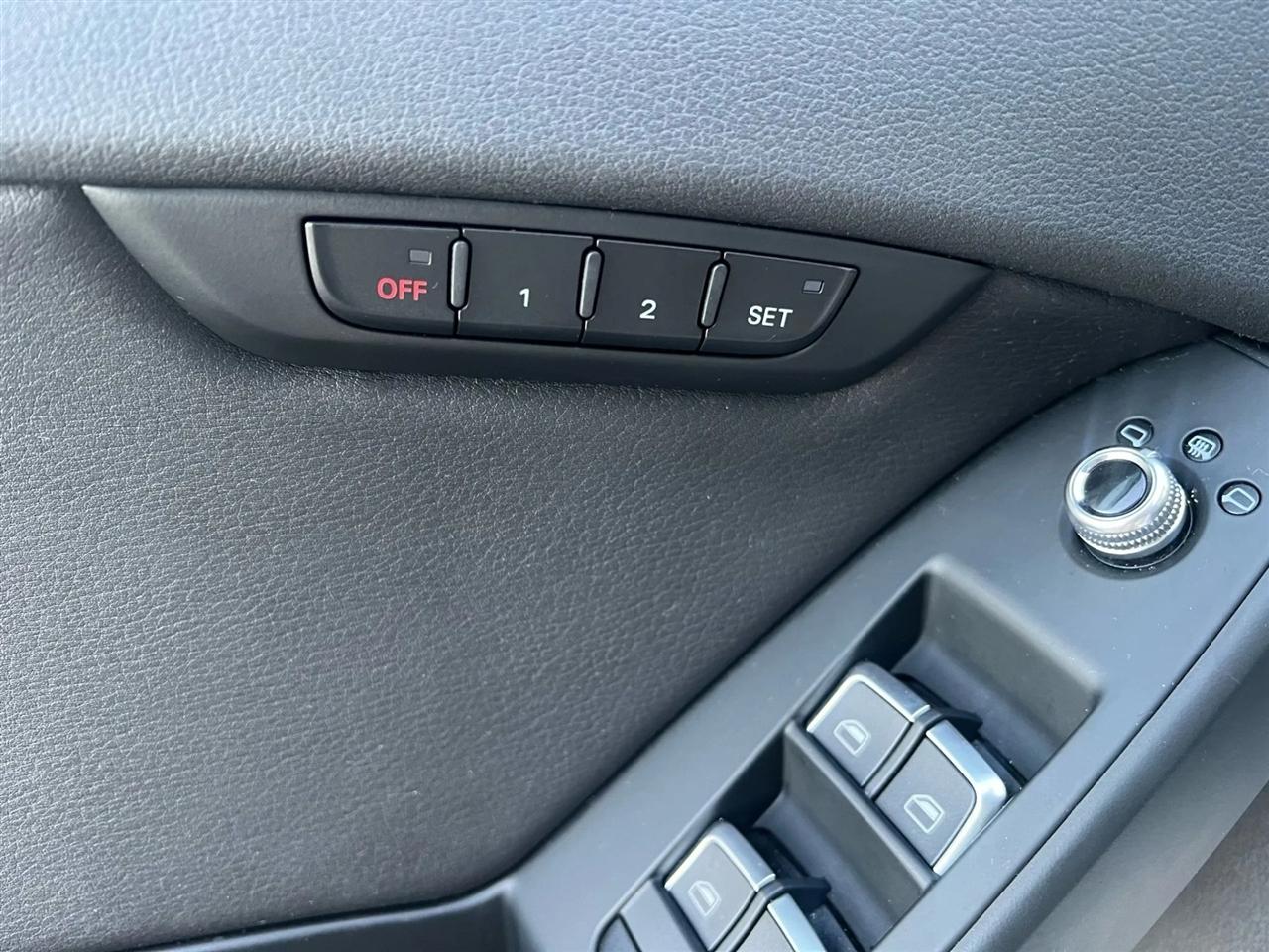 Audi A4 2.0 T Sedan FrontTrak Multitronic 2015