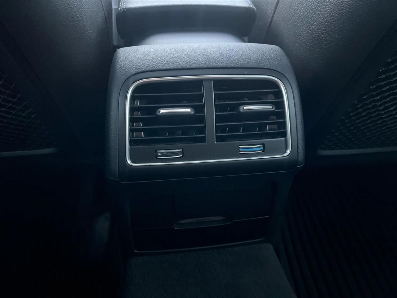 Audi A4 2.0 T Sedan FrontTrak Multitronic 2015