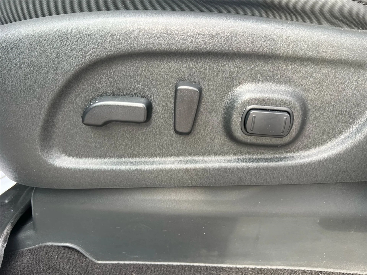 Nissan Titan PRO-4X Crew Cab 4WD 2017