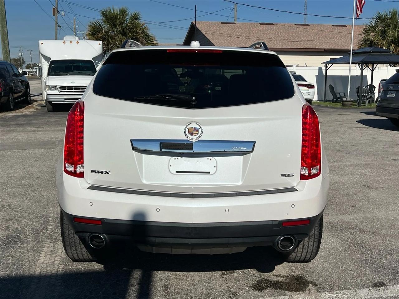 Cadillac SRX Luxury Collection FWD 2015