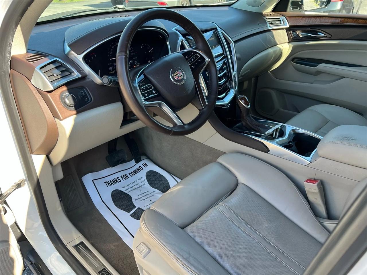 Cadillac SRX Luxury Collection FWD 2015