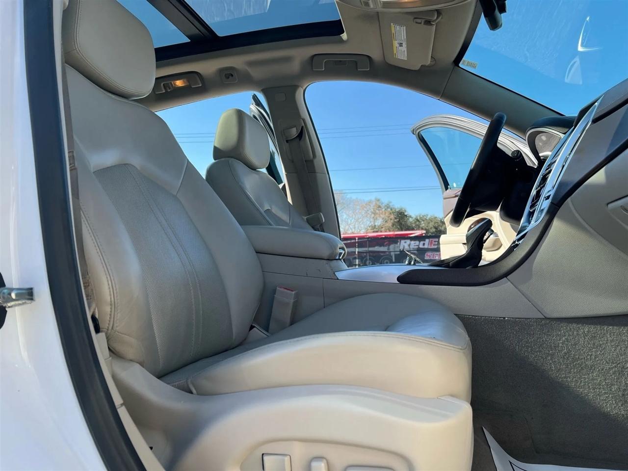 Cadillac SRX Luxury Collection FWD 2015