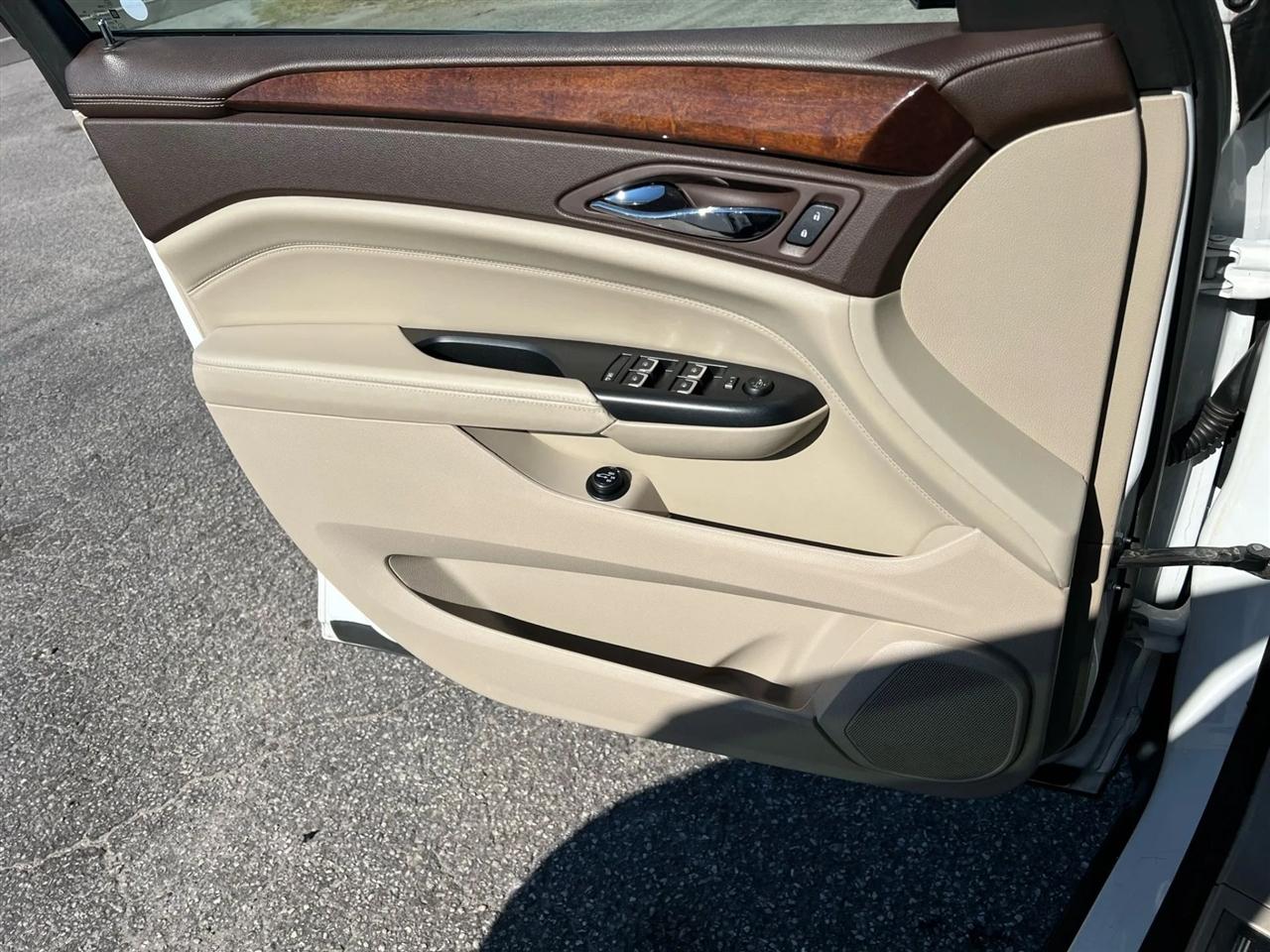 Cadillac SRX Luxury Collection FWD 2015