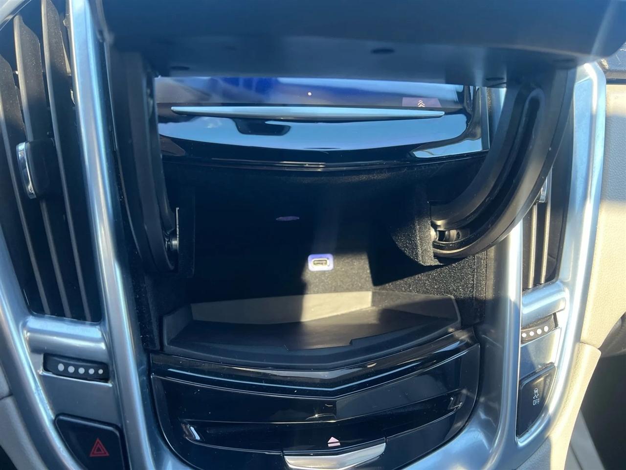 Cadillac SRX Luxury Collection FWD 2014