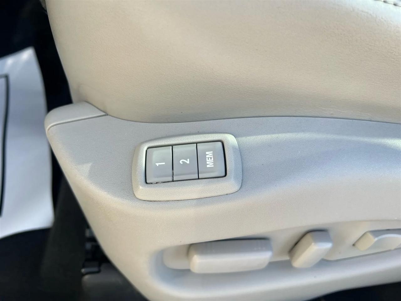 Cadillac SRX Luxury Collection FWD 2014