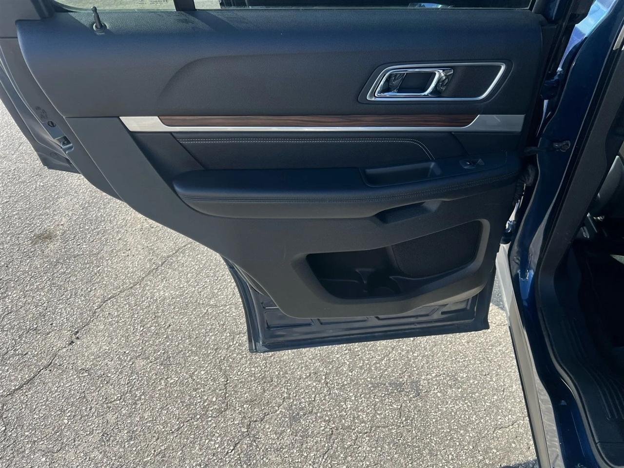 Ford Explorer Limited 4WD 2016