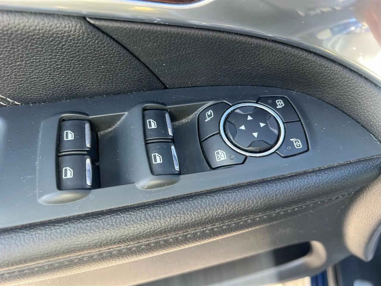 Ford Explorer Limited 4WD 2016