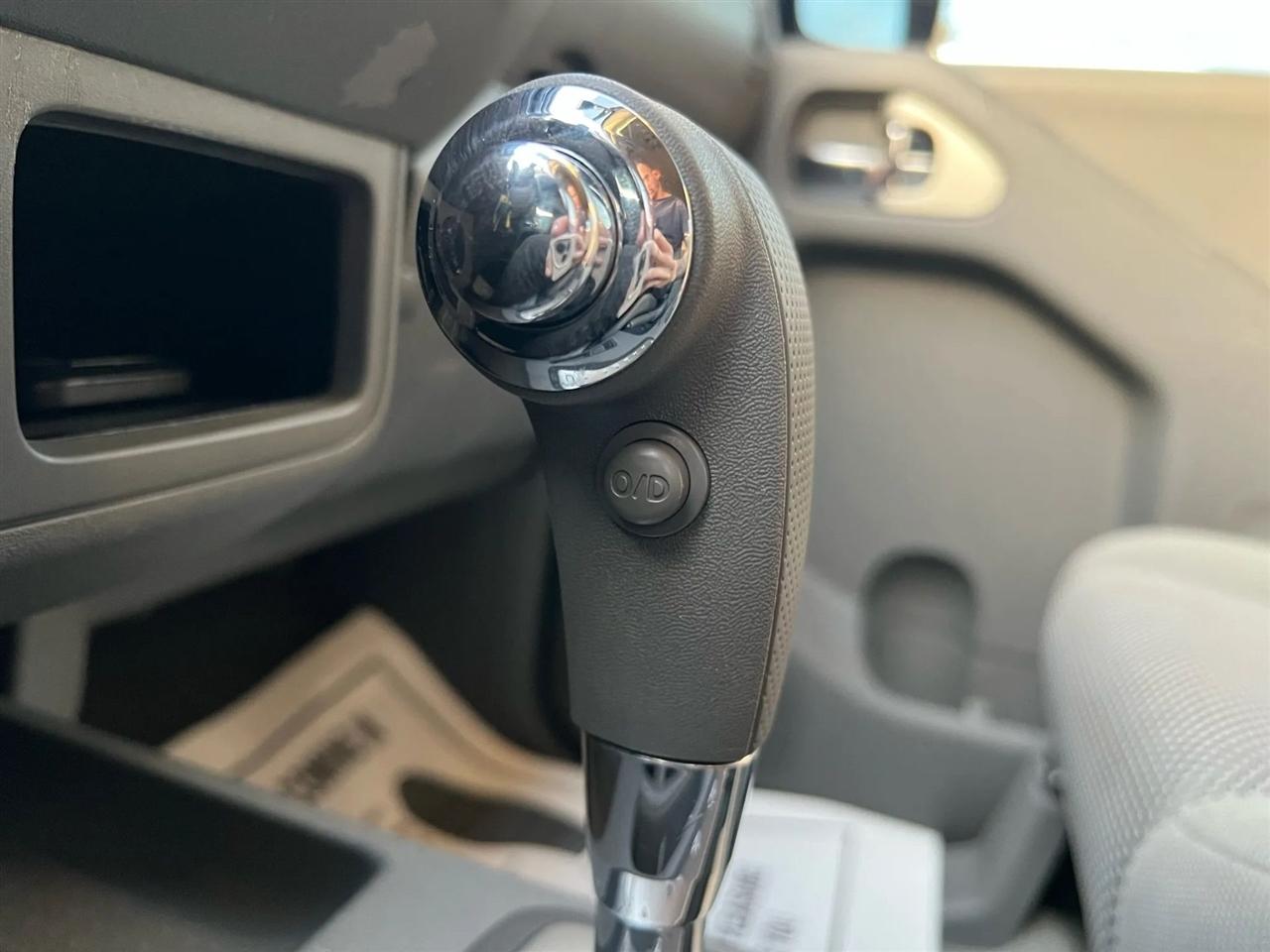 Nissan Frontier SV Crew Cab 2WD 2016