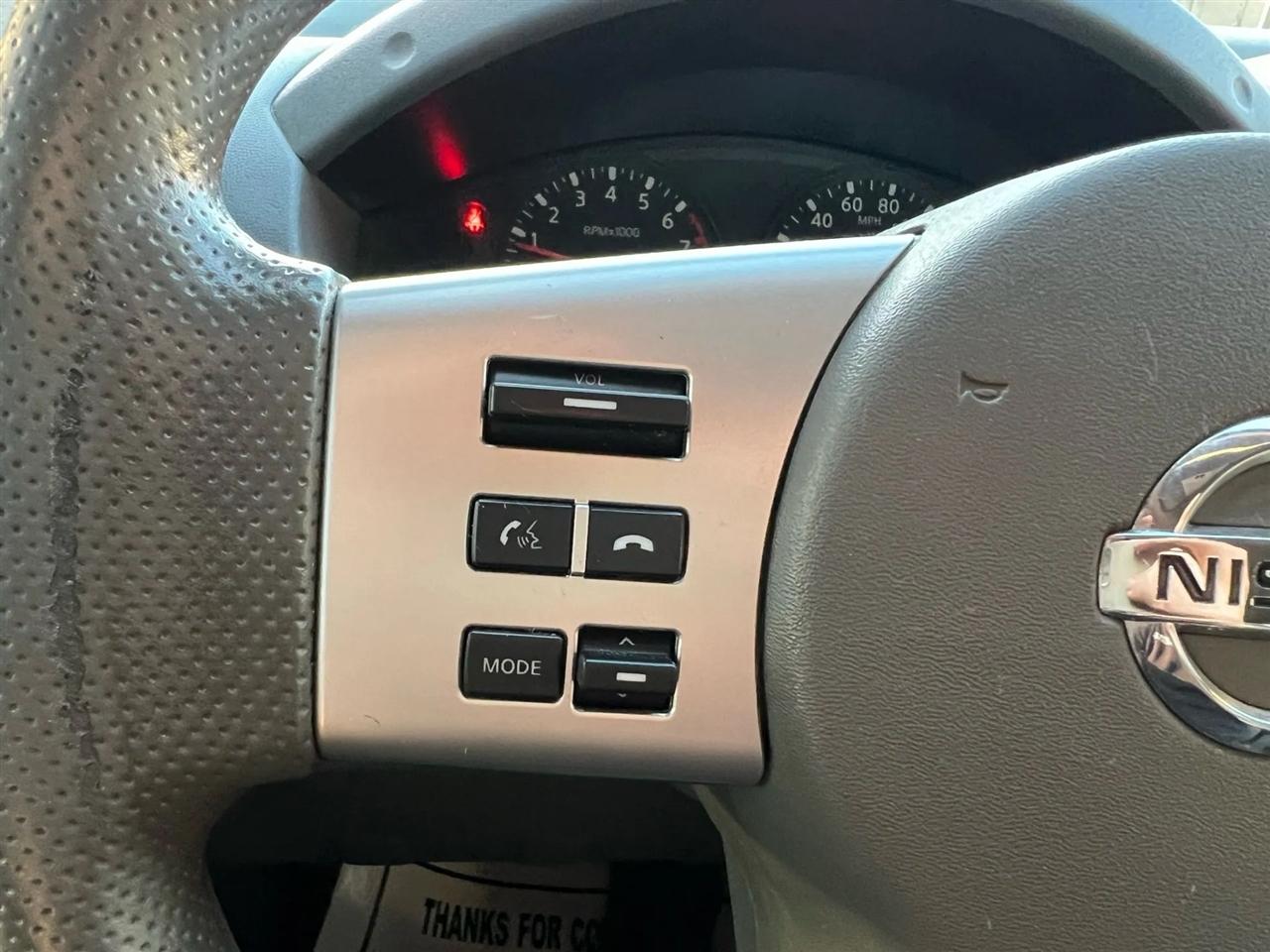 Nissan Frontier SV Crew Cab 2WD 2016