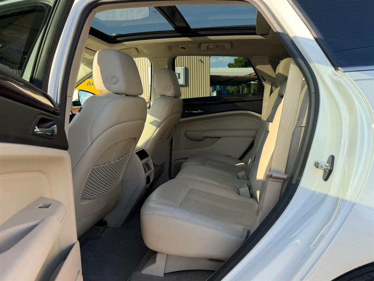 Cadillac SRX Luxury Collection 2010