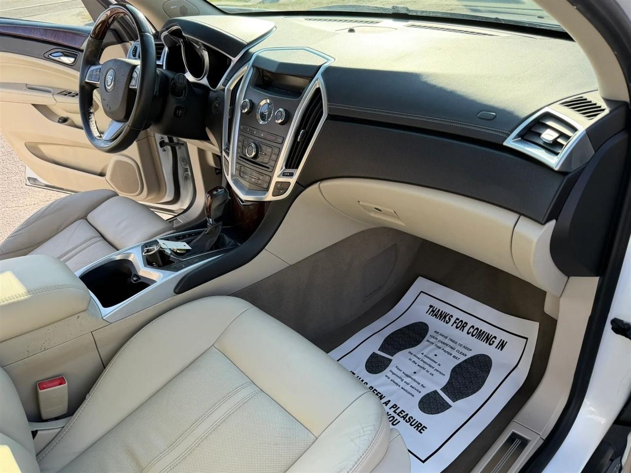 Cadillac SRX Luxury Collection 2010