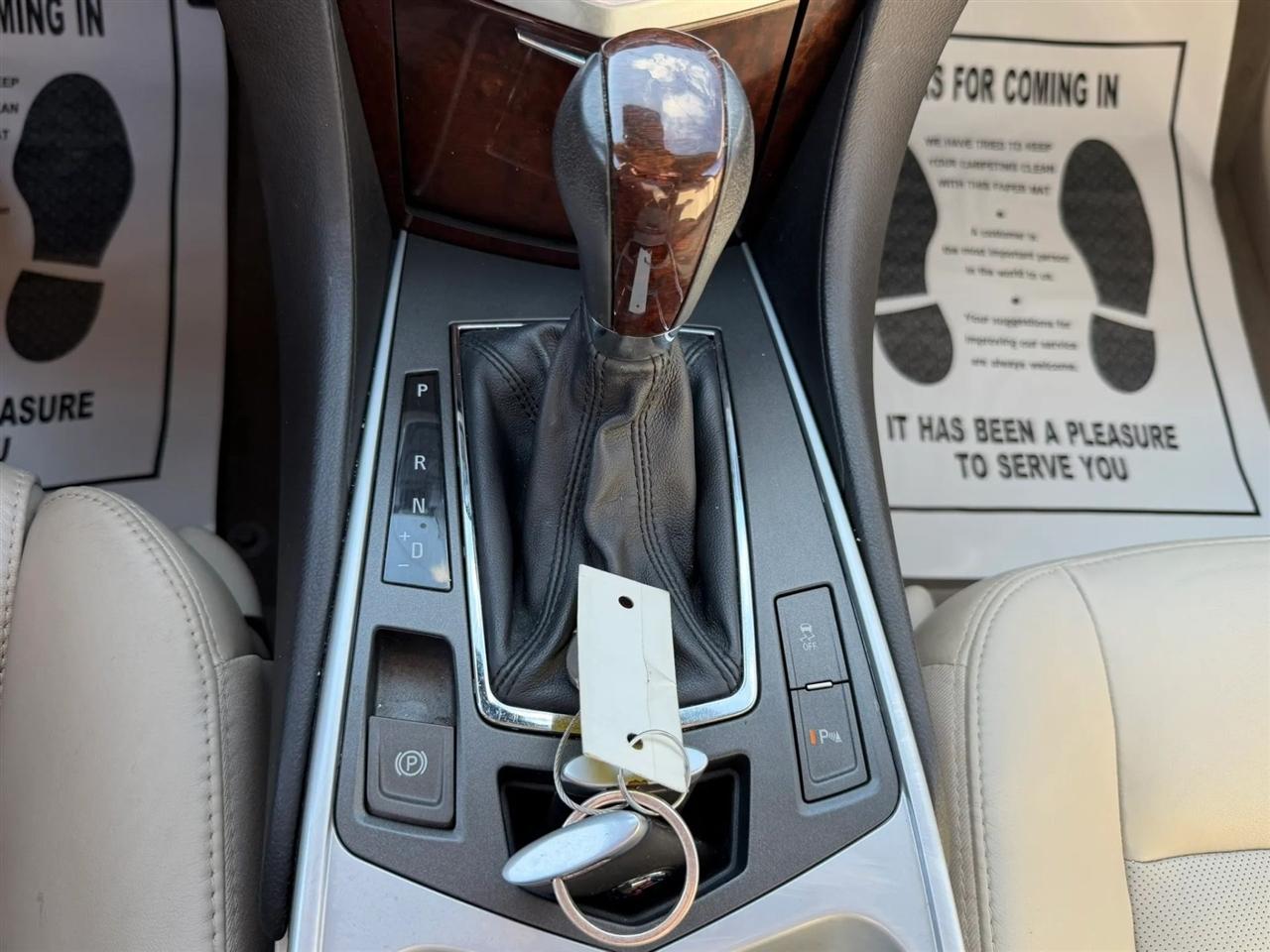 Cadillac SRX Luxury Collection 2010