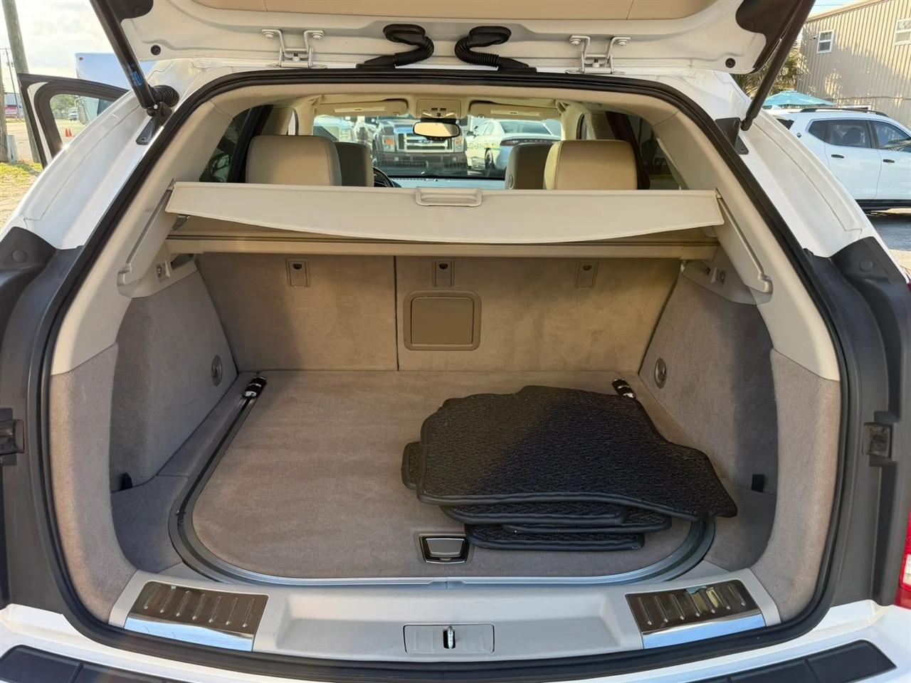 Cadillac SRX Luxury Collection 2010