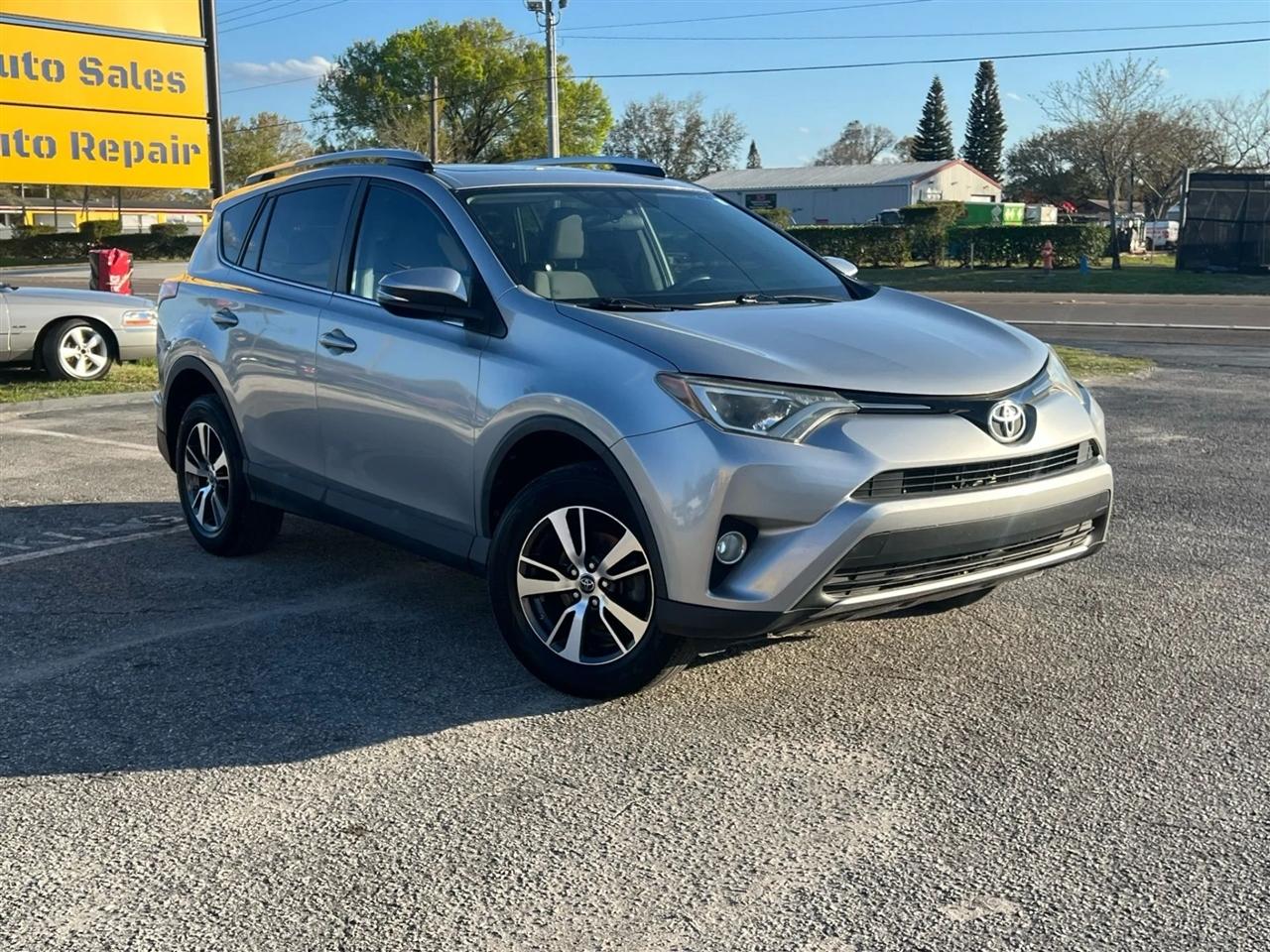 Toyota RAV4 XLE AWD 2016