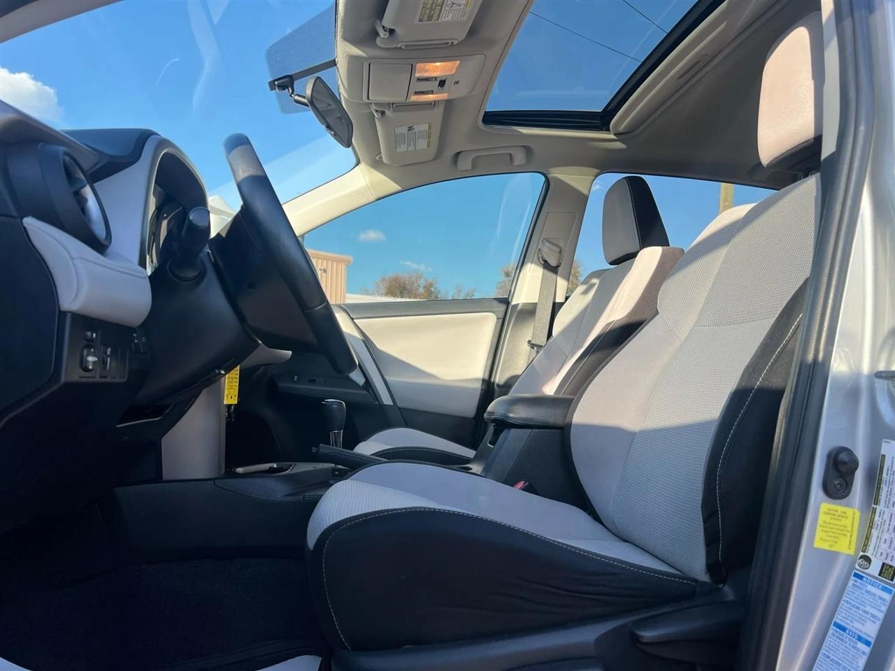 Toyota RAV4 XLE AWD 2016