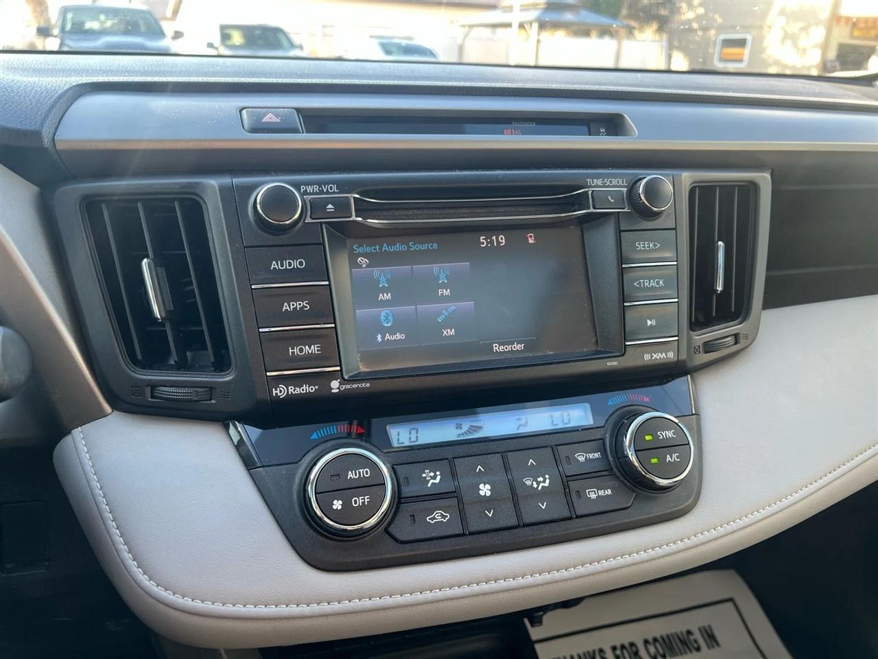 Toyota RAV4 XLE AWD 2016