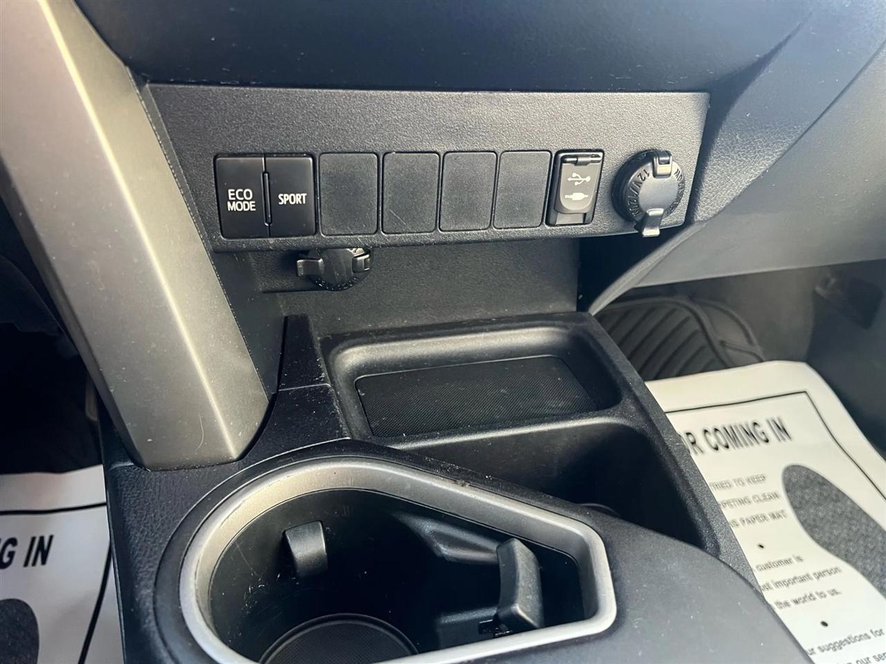 Toyota RAV4 XLE AWD 2016