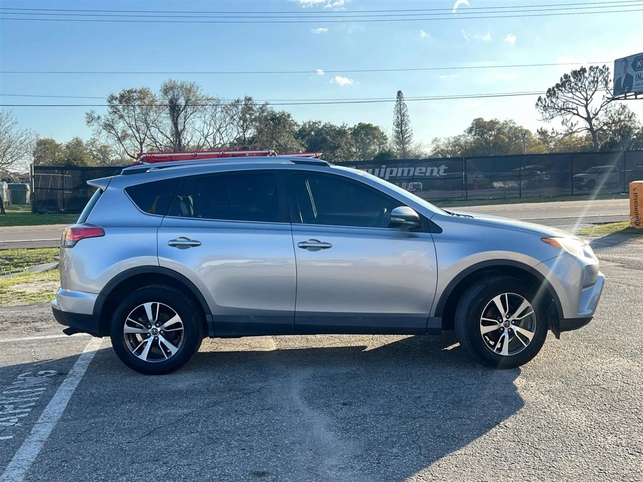 Toyota RAV4 XLE AWD 2016