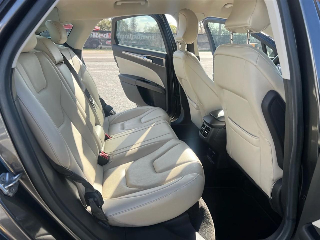 Ford Fusion Titanium 2015