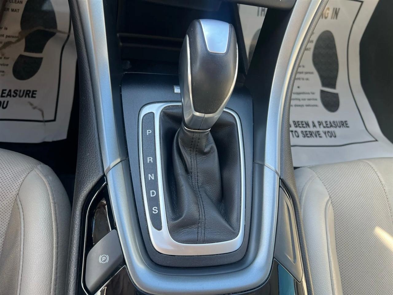 Ford Fusion Titanium 2015