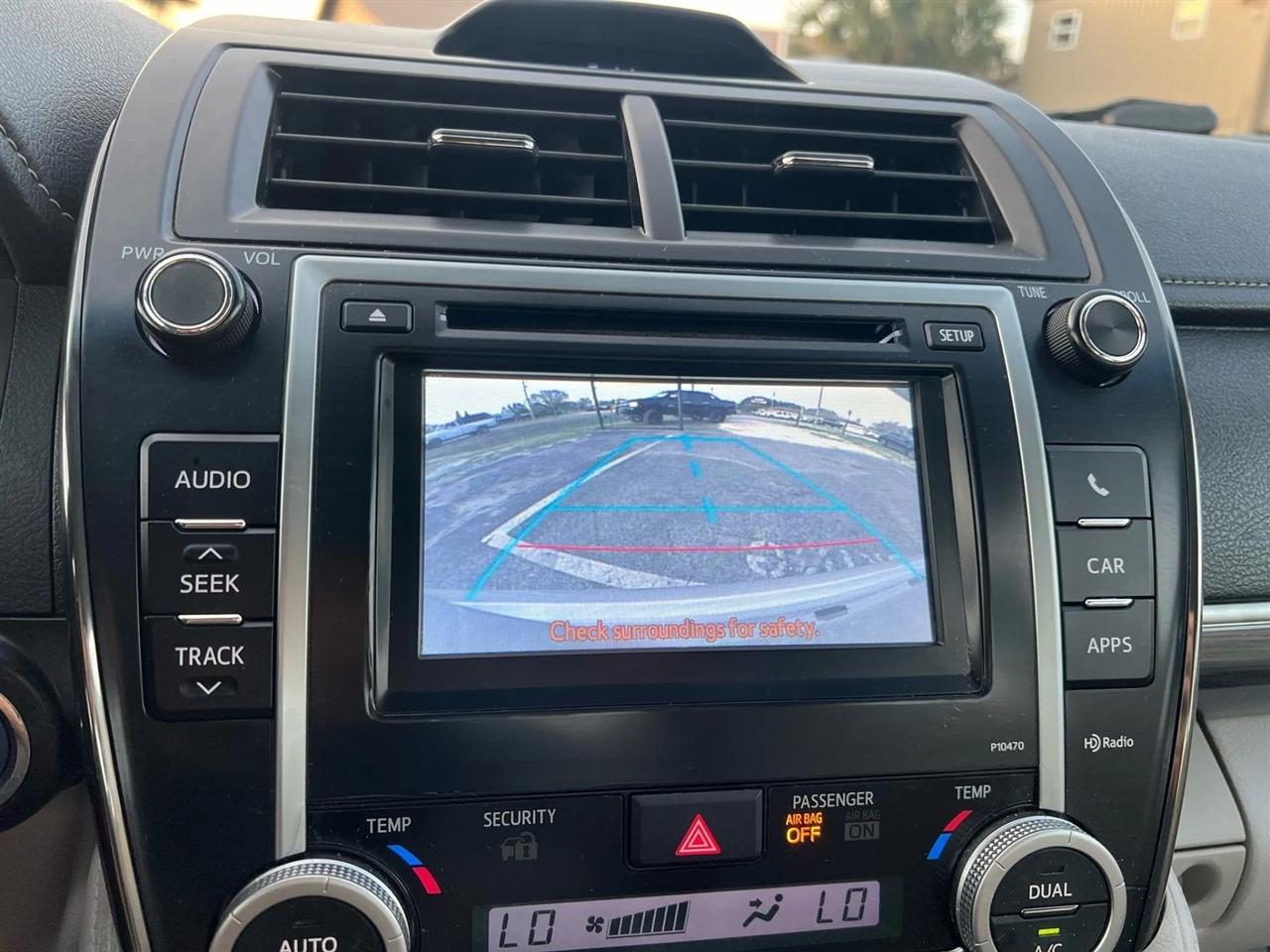 Toyota Camry Hybrid XLE 2014